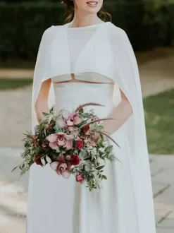 Capes de mariée en mousseline de soie ivoire avec col bijou