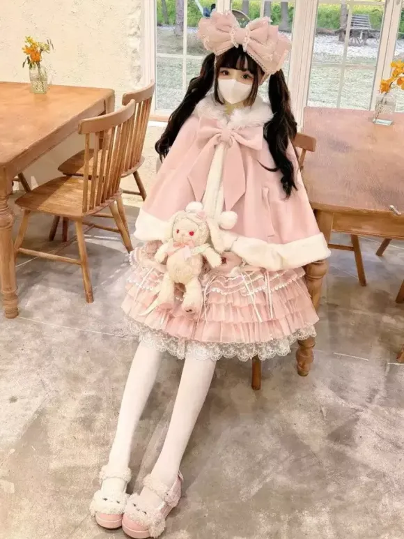 Cape Sweet Lolita avec n艙ud papillon et oreilles de lapin cape en fourrure de lapin premium vêtement d'extérieur chaud et mignon