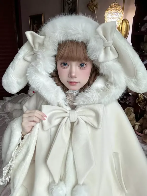 Cape Sweet Lolita avec n艙ud papillon et oreilles de lapin cape en fourrure de lapin premium vêtement d'extérieur chaud et mignon