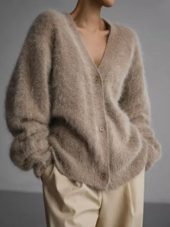 Cardigan en fausse fourrure kaki à manches longues et col en V surdimensionné pour femme vêtement d'extérieur confortable pour le printemps 2026