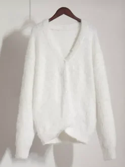 Cardigan en fausse fourrure kaki à manches longues et col en V surdimensionné pour femme vêtement d'extérieur confortable pour le printemps 2026