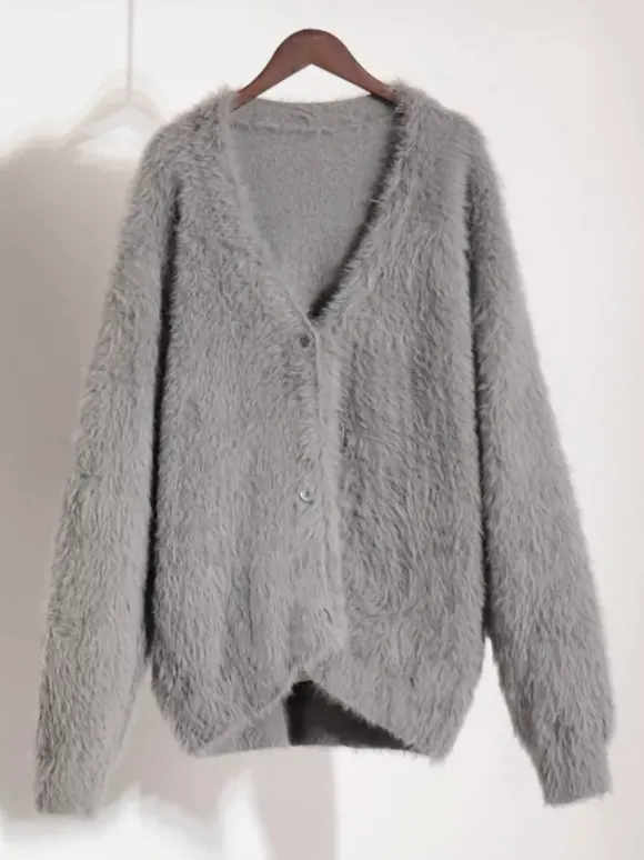 Cardigan en fausse fourrure kaki à manches longues et col en V surdimensionné pour femme vêtement d'extérieur confortable pour le printemps 2026