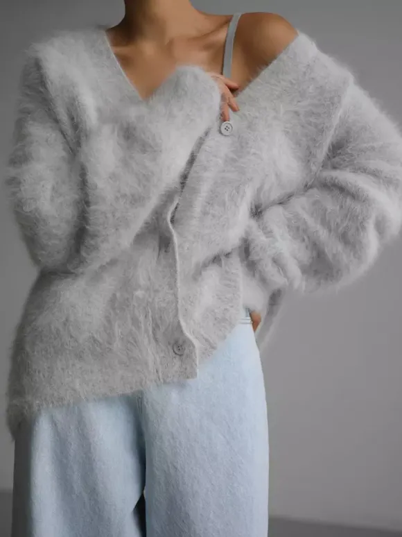 Cardigan en fausse fourrure kaki à manches longues et col en V surdimensionné pour femme vêtement d'extérieur confortable pour le printemps 2026