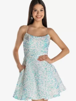 Charmante avec robe de soirée courte col bijou pailleté