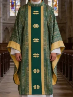 Chasuble de prêtre gothique verte avec croix brodée pour la messe style médiéval rétro vêtements liturgiques pour le clergé