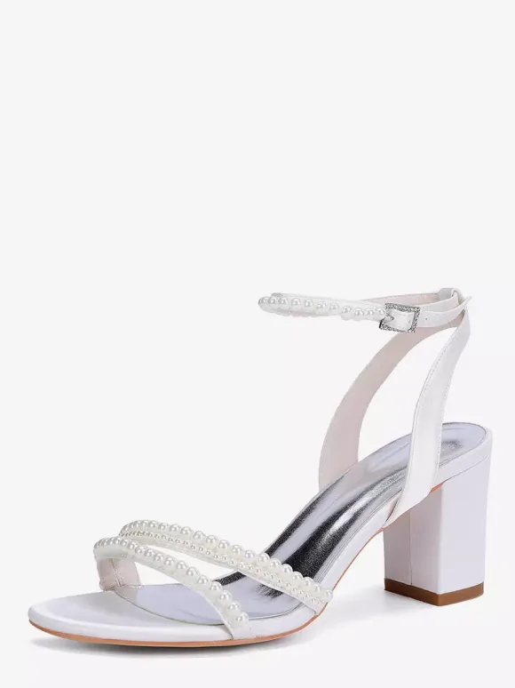 Chaussures de mariage ivoire à talons épais et perles