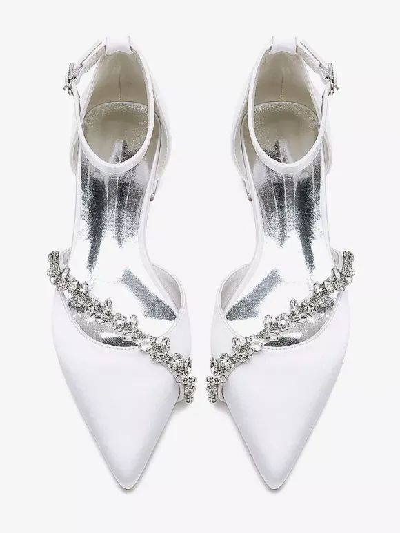 Chaussures de mariage plates en satin à bout pointu avec strass et bride à la cheville