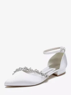 Chaussures de mariage plates en satin à bout pointu avec strass et bride à la cheville