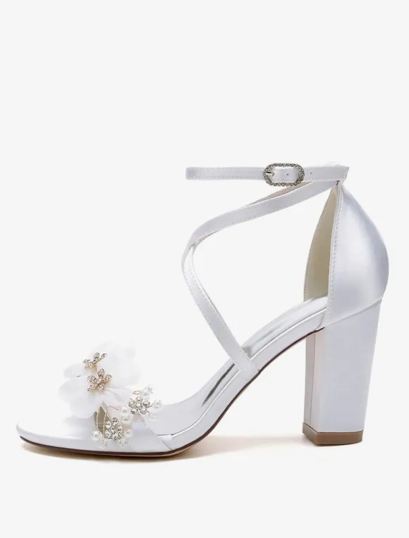 Chaussures de mariage Satin Fleurs blanches Sandales de mariage à bout ouvert
