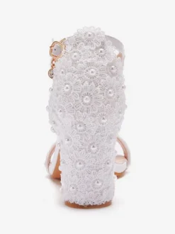 Chaussures de mariée blanches sandales femme de mariage décoré des perles