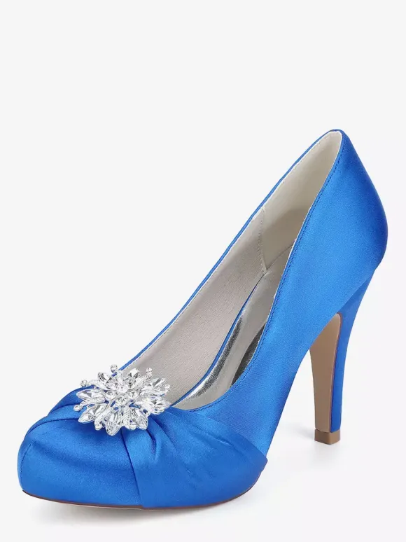 Chaussures de mariée en satin à bout rond et talons hauts avec strass