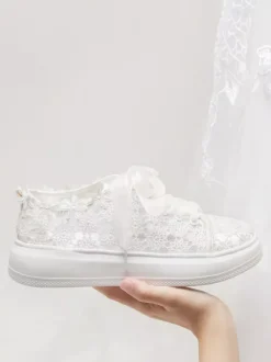 Chaussures De Mariée Transparentes En Dentelle Bout Rond Skate À Lacets