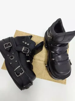 Chaussures Gothic Lolita noires à plateforme et 艙illets en cuir PU
