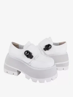 Chaussures gothiques Lolita avec détails en métal et squelette blanc chaussures Lolita en cuir PU à bout rond