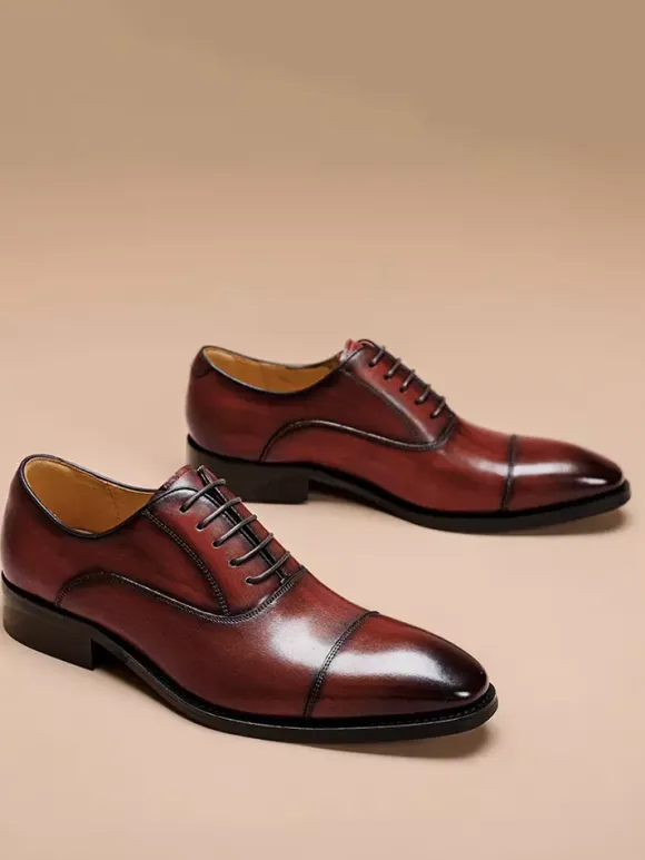 Chaussures habillées en cuir pour hommes chaussures derbies formelles à bout pointu idéales pour le bureau et le bal de promo