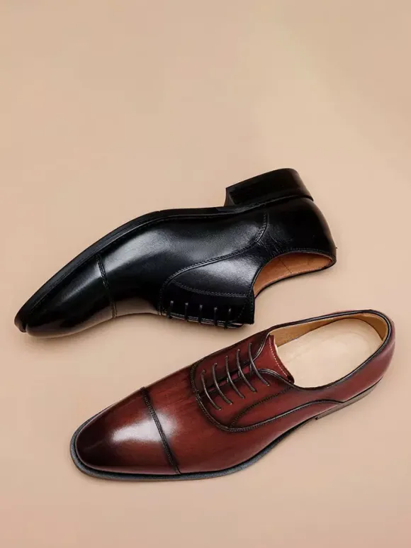 Chaussures habillées en cuir pour hommes chaussures derbies formelles à bout pointu idéales pour le bureau et le bal de promo