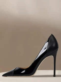 Chaussures habillées en satin pour femmes bout pointu bride arrière idéales pour les fêtes et les mariages.