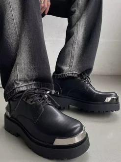 Chaussures habillées pour hommes modernes à bout rond avec détails en métal et cuir PU