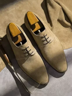 Chaussures habillées pour hommes modernes en cuir à bout rond