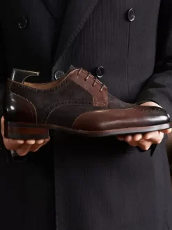 Chaussures habillées pour hommes Chaussures de mariage formelles en cuir à bout rond de qualité