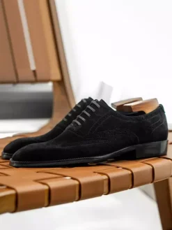 Chaussures Oxford en daim pour hommes bout rond lacets style brogue.
