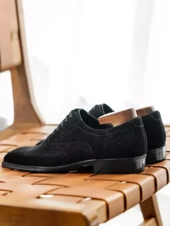 Chaussures Oxford en daim pour hommes bout rond lacets style brogue.