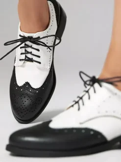 Chaussures Oxford pour femmes bout rond lacets décontractées
