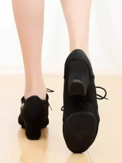 Chaussures de danse latine en polyester noir à bout fermé pour femmes