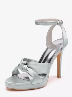 Chaussures de mariage en satin Chaussures de bal blanches Sandales à talons hauts et bout ouvert avec bride à la cheville
