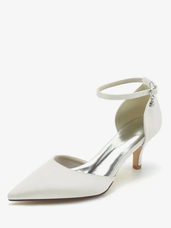 Chaussures de mariage Escarpins de mariée Soie et satin Bout pointu Strass