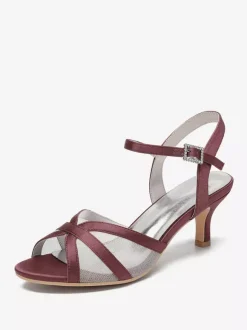 Chaussures de mariage ivoire en satin et maille à bout ouvert talon chaton chaussures d'invité de mariage
