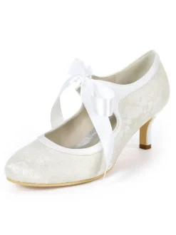 Chaussures de mariage vintage pour femmes en dentelle à talons chaton 2.4 