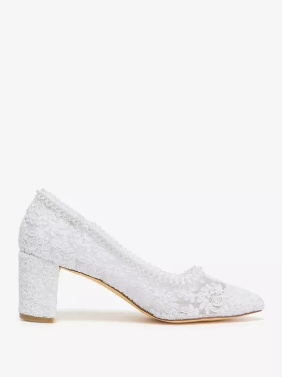 Chaussures de mariée en dentelle à talon compensé et bout pointu à enfiler