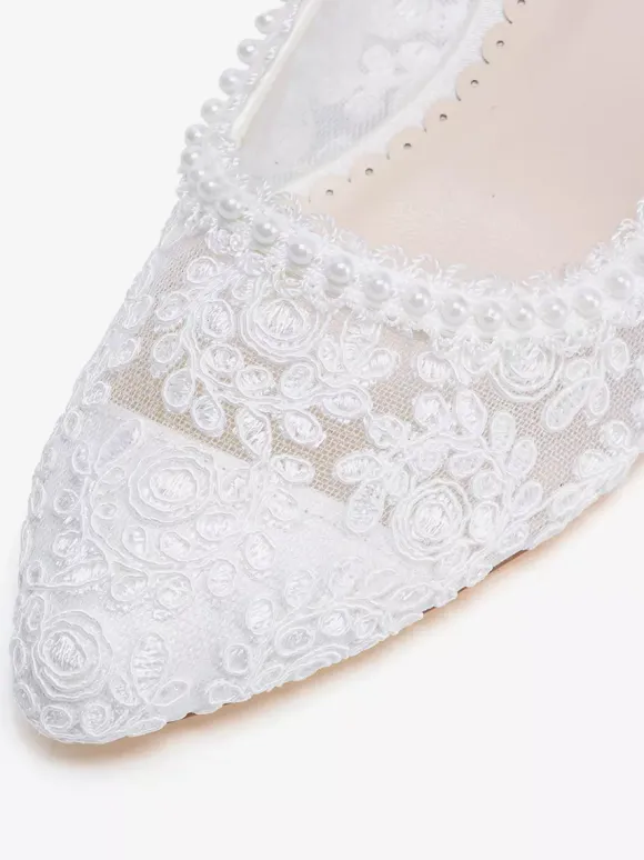 Chaussures de mariée en dentelle à talon compensé et bout pointu à enfiler