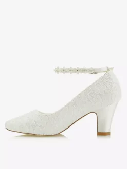 Chaussures de mariée en dentelle Ivory Pointed Toe Flowers Chaussures de mariée à bride de cheville