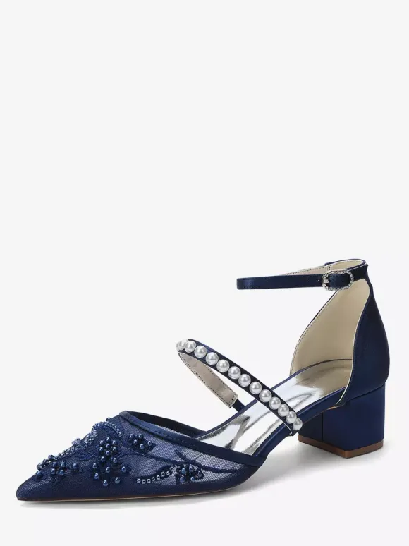 Chaussures de mariée en dentelle talon compensé bout pointu perles talon bas