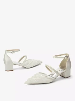 Chaussures de mariée en dentelle talon compensé bout pointu perles talon bas
