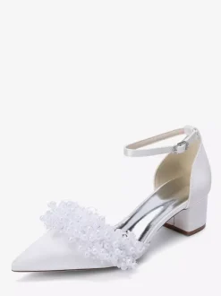 Chaussures de mariée en satin à bout pointu et talons compensés ornés de perles