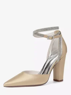 Chaussures de mariée en satin à bout pointu et bride à la cheville avec strass