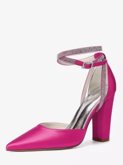 Chaussures de mariée en satin à bout pointu et bride à la cheville avec strass