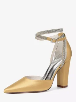 Chaussures de mariée en satin à bout pointu et bride à la cheville avec strass