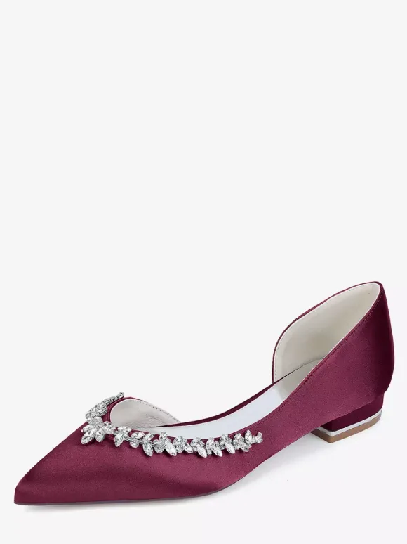 Chaussures de mariée plates en satin à bout pointu et strass