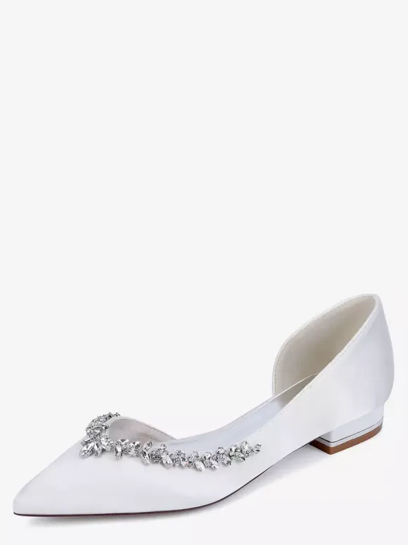 Chaussures de mariée plates en satin à bout pointu et strass