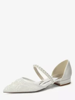 Chaussures de mariée plates en résille à bout pointu ornées de perles