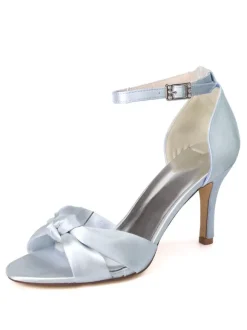 Chaussures de mariée talon haut boucle réglable