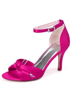 Chaussures de mariée talon haut boucle réglable