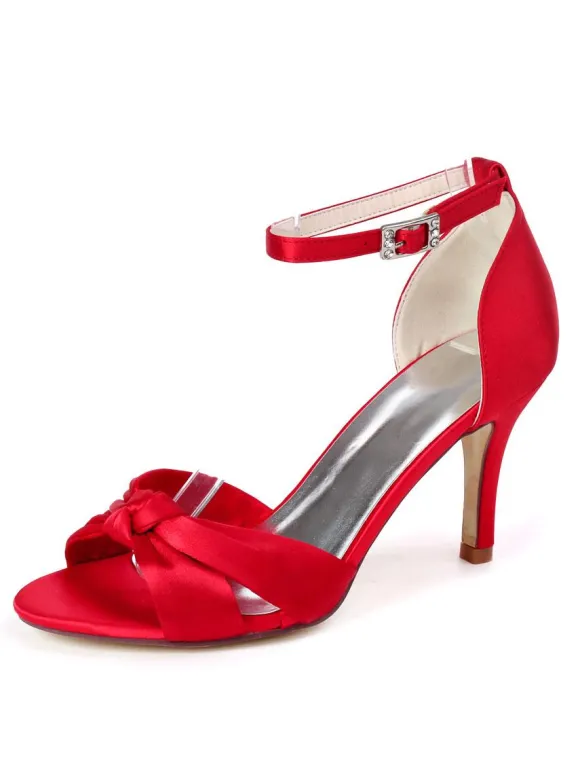Chaussures de mariée talon haut boucle réglable