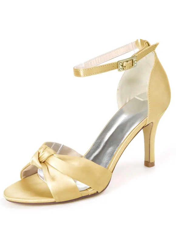 Chaussures de mariée talon haut boucle réglable