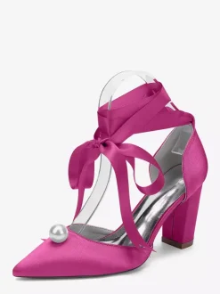 Chaussures de mariée à talons épais en satin bout pointu perles et lacets