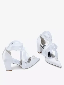 Chaussures de mariée à talons épais en satin bout pointu perles et lacets